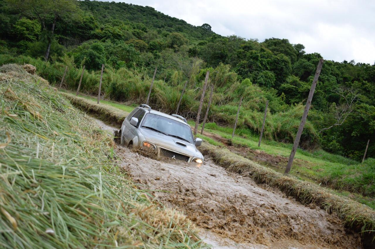 Tripadvisor  Aventura de dia inteiro com 4x4 off-road saindo de São Paulo,  Brasil: experiência oferecida por Atibaia 4x4